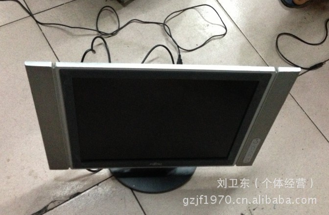 16寸富士通液晶显示器dvi接口没有后盖