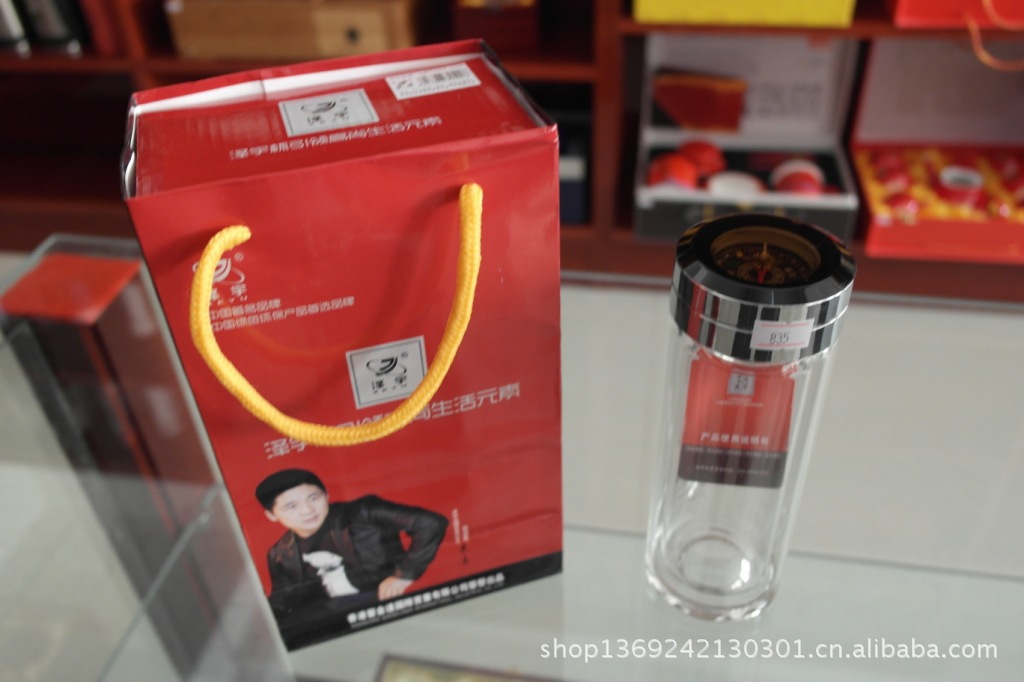 各种精品水晶杯、玻璃杯、保健杯、不锈钢保温杯等