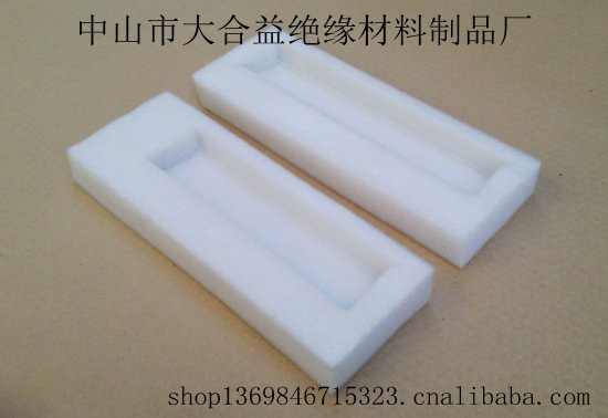 LED路灯珍珠棉包装
