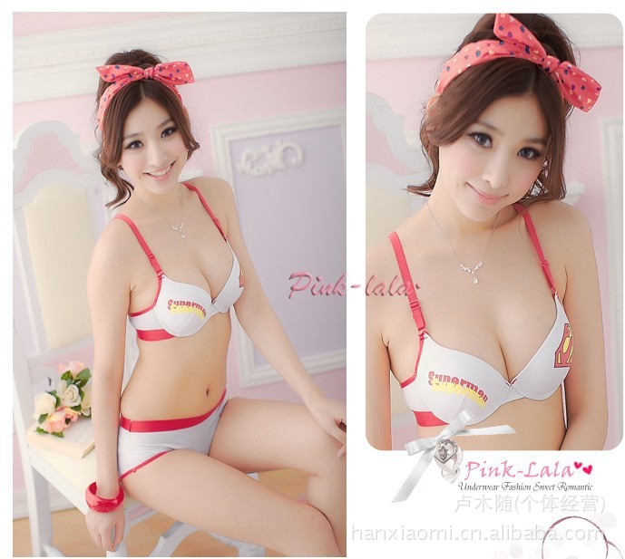【<em>岱夫人</em>品牌 9089 少女<em>文胸</em>套装 超人图标内衣
