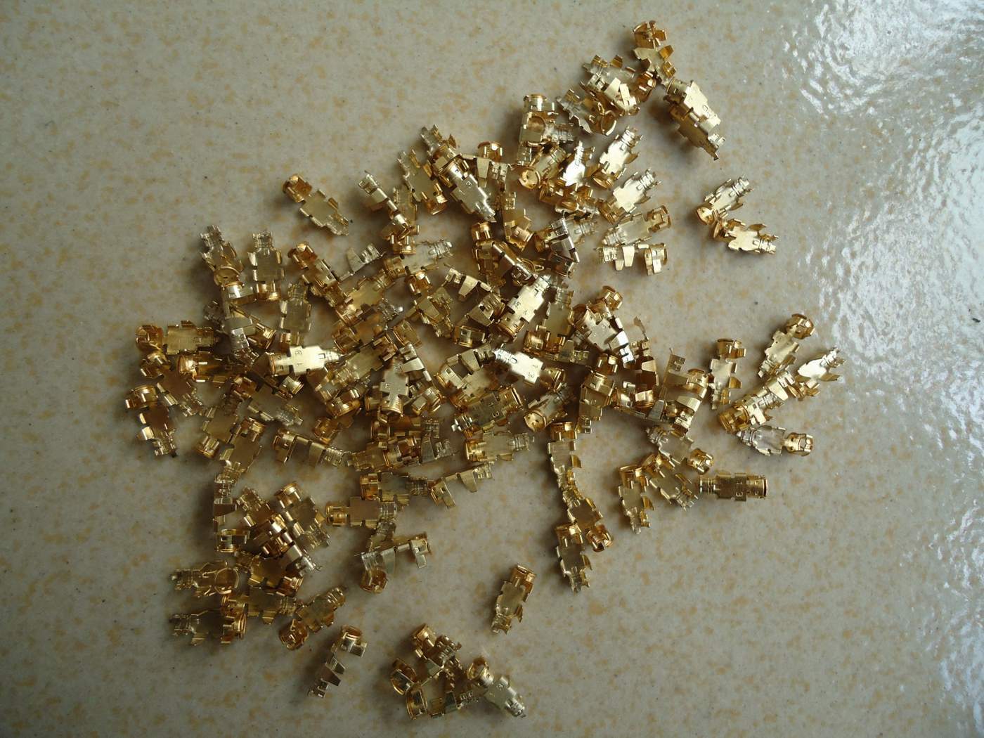 专业回收各种稀有金属贵金属有色金属