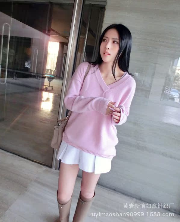 ASM 气质款V领宽松水洗短毛<em>貂绒</em>针织<em>毛衣</em> 图