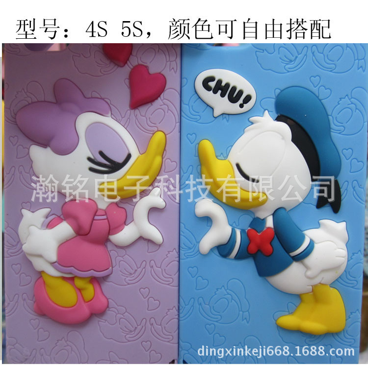 唐老鴨親嘴情侶套細節