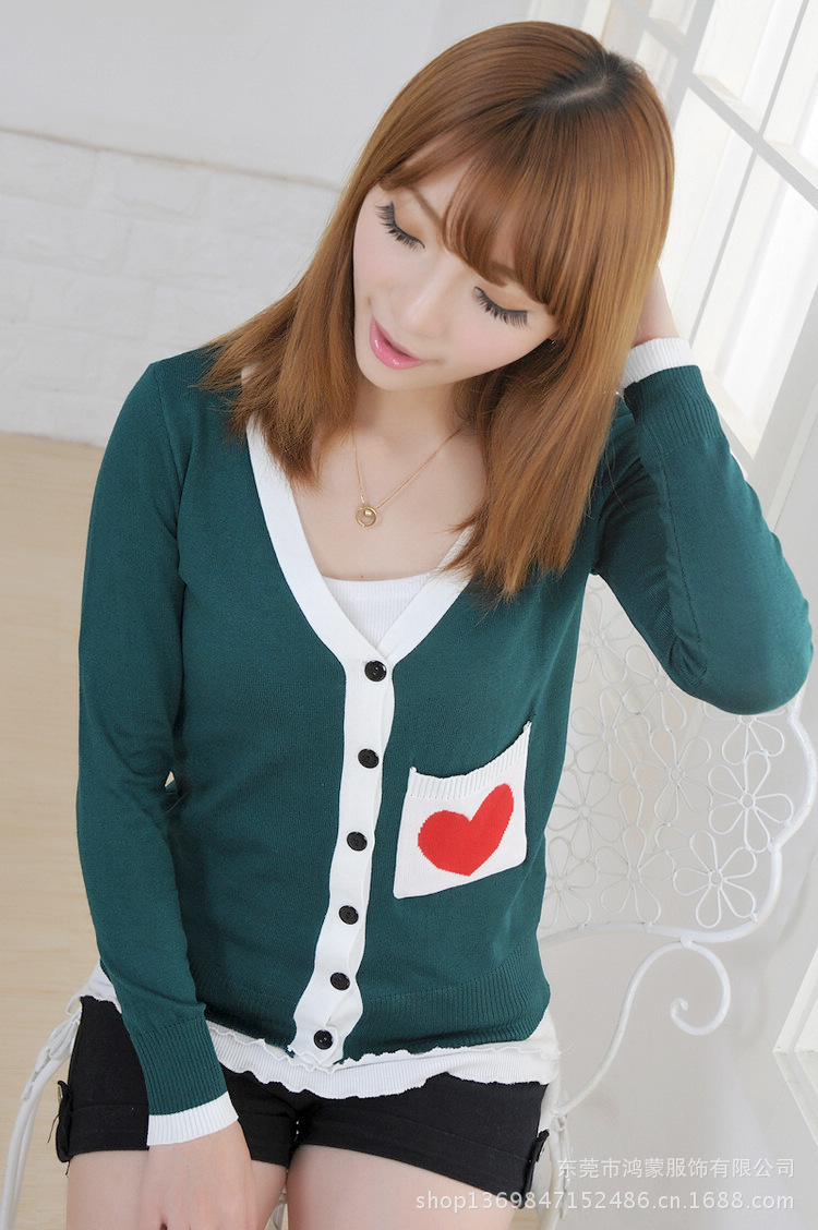 2013<em>新秋</em>爆款V领针织外套<em>开衫女长袖</em> 韩版舒