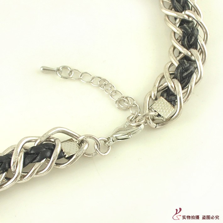 【N1627欧美复古印花秋冬项链 <em>四叶草</em>短<em>毛衣</em>