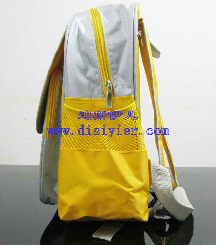 工厂专业订做定制各种材质的幼儿园印字书包 