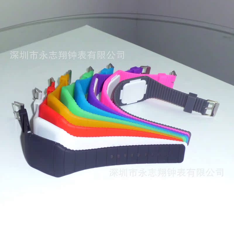 LED (35)