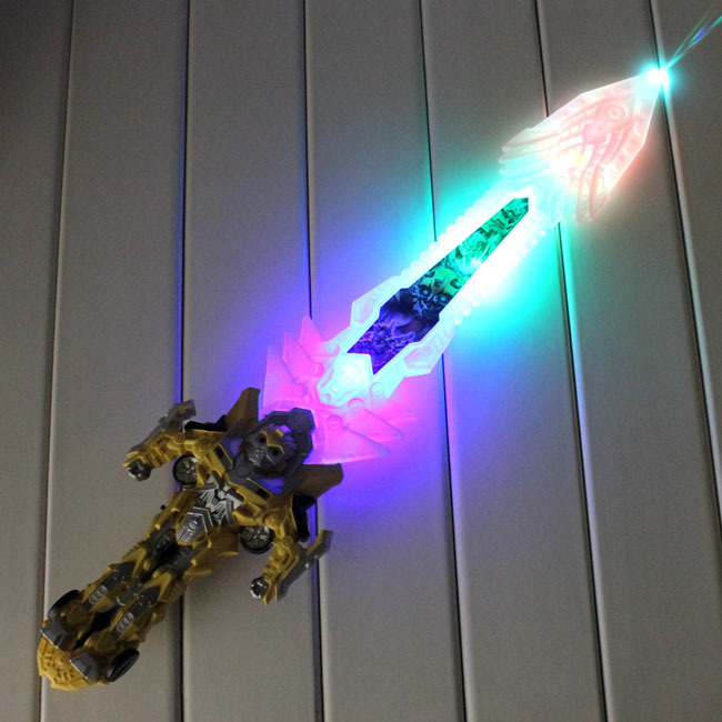 大黄蜂变形金刚灯光语言音乐剑 动漫玩具剑批发