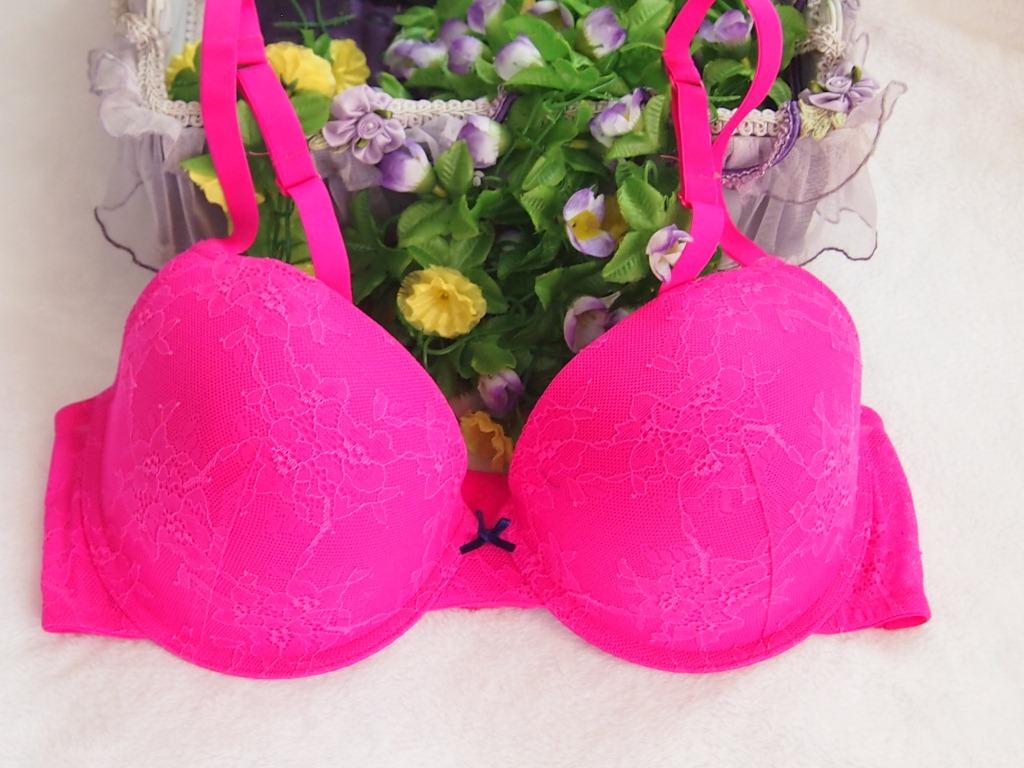 外贸<em>文胸</em>批发 高档蕾丝文胸 宽比<em>文胸 图片</em>_高