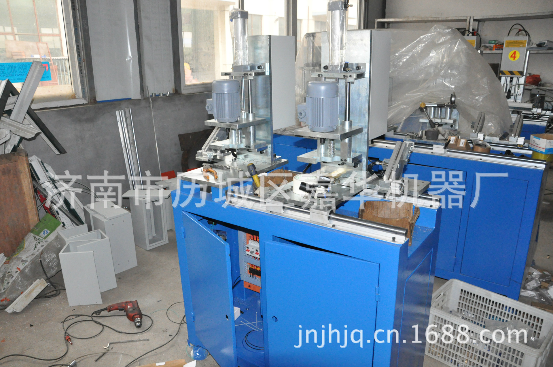 厂家供应pvc门窗自动螺丝紧固机