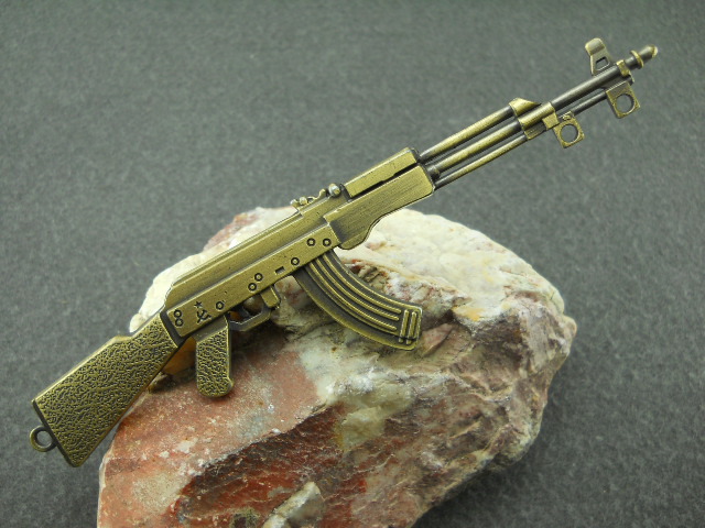 【穿越火线cf枪模型 汽车挂件】