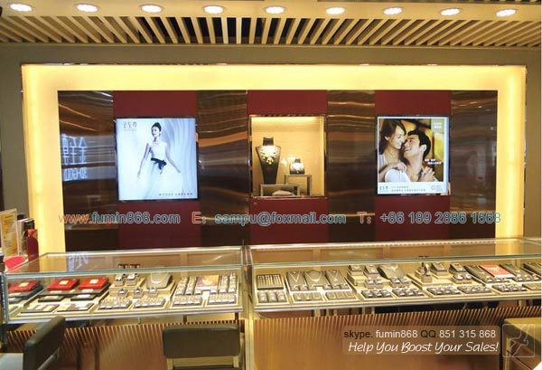 1金至尊珠宝展示柜002