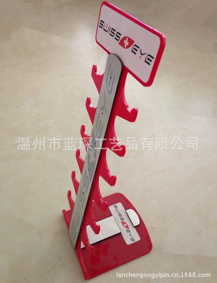 7F711201-12EC-4B8E-8A78-2FD792