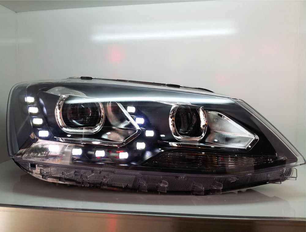 VW JETTA Head Lamp