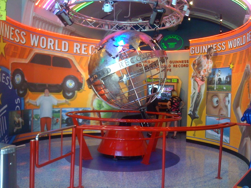 guinness-stainless-steel-globe