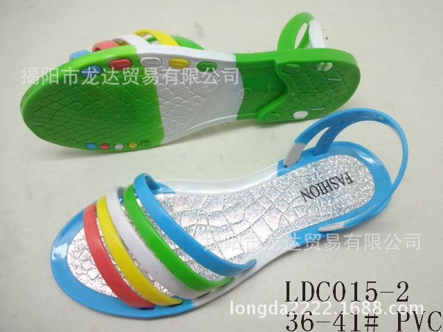 供应时尚舒适大方<em>女式水晶凉鞋</em> 单鞋 LDC015