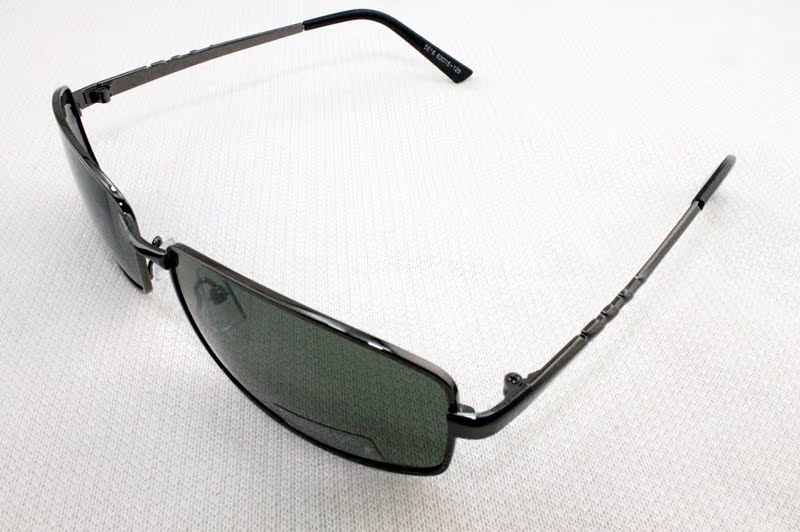 2013新款太陽鏡偏光鏡司機(jī)鏡墨鏡開車釣魚 跑江湖地?cái)倧S價(jià)直銷