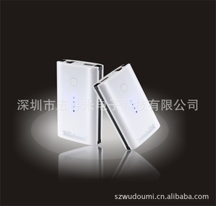 爆款 WIFI移动电源+3G路由器