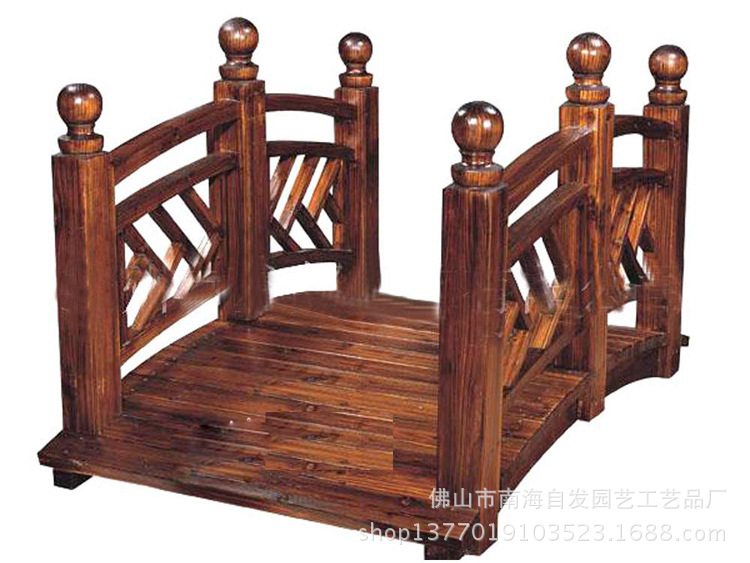 进口俄罗斯樟子松防腐仿古木桥/现货供应防腐木桥