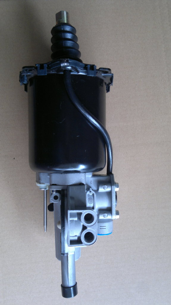 【汽车零部件直销 徐工重型4380离合器助力缸