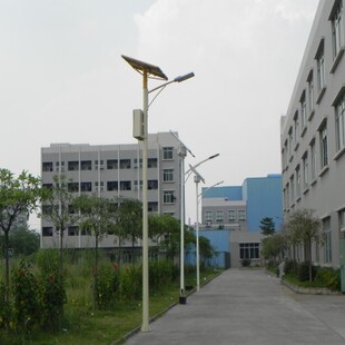 灯柱灯杆-路灯灯杆8m 自带太阳能板支架 蓄电
