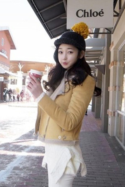 <em>冬装</em>新款麂皮绒<em>羊羔毛翻领</em>短款修身机车<em>外套</em>女