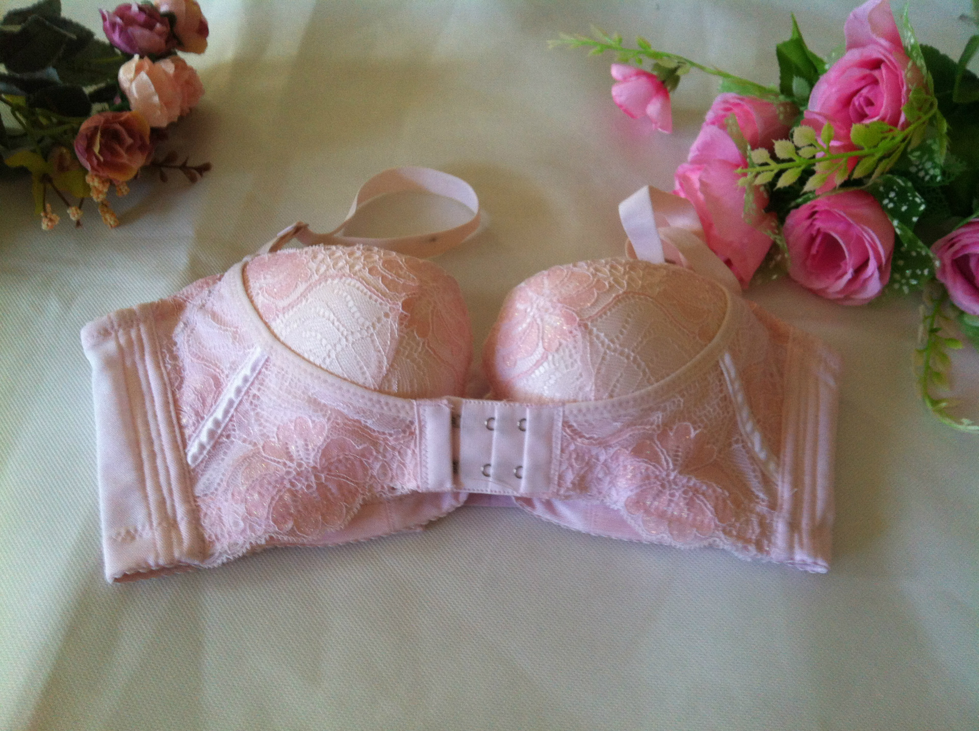 <em>文胸</em>-文胸批发 薄棉<em>C杯文胸</em> 高档文胸 亏本清仓