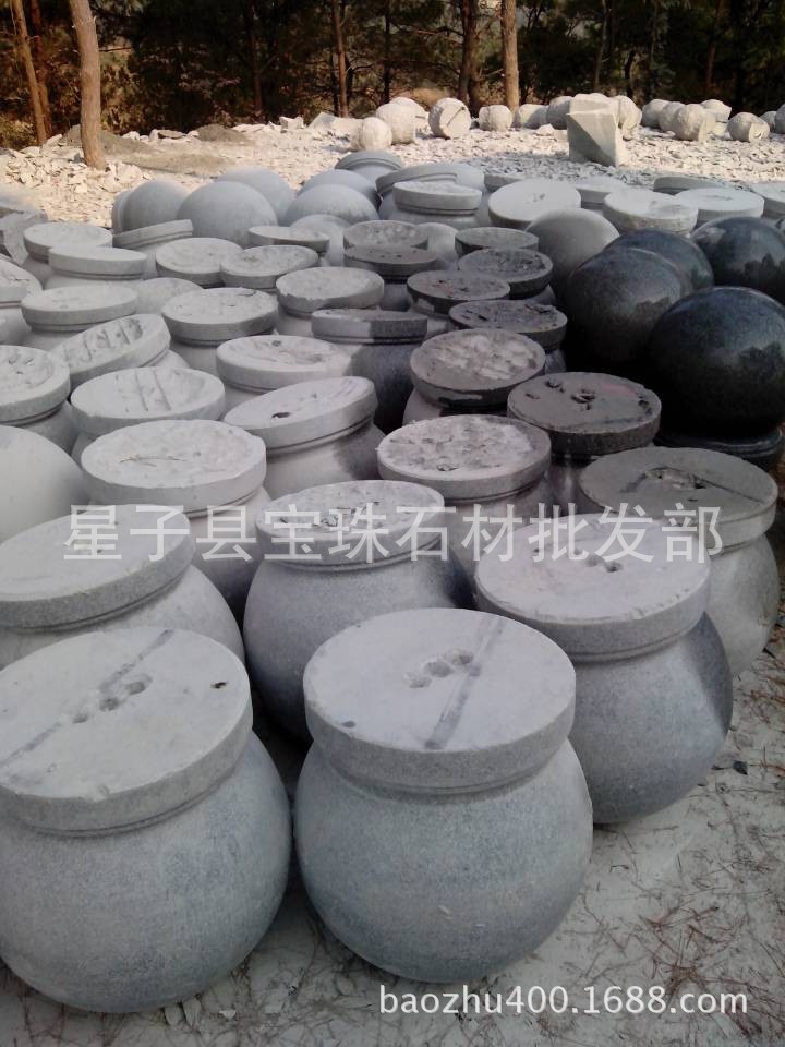 挡车石材，挡车石球。圆球，车止石