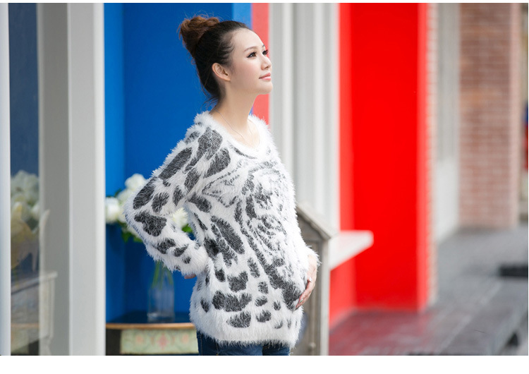 批发2013 新款秋冬装时尚<em>羽绒</em>纱老虎图案<em>毛衣</em>