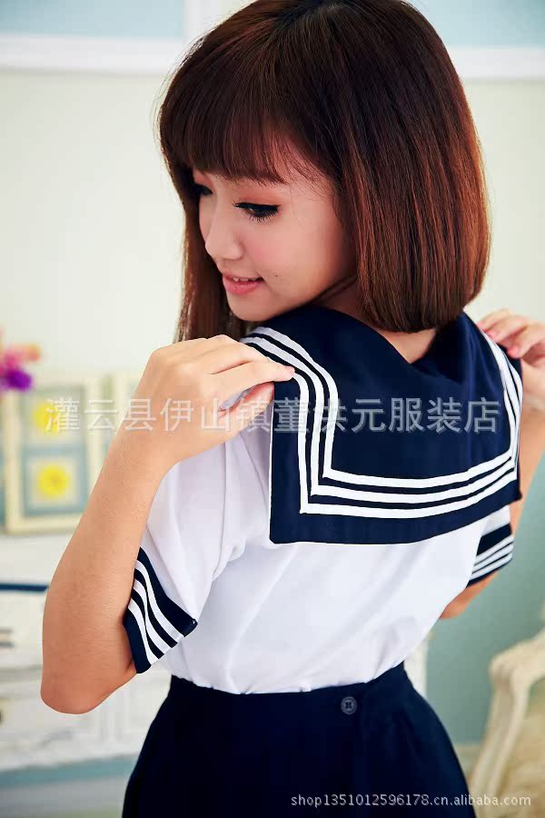 制服女生图片