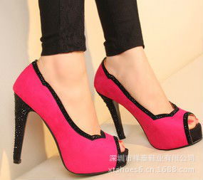2014_women_pumps_girls_party_s
