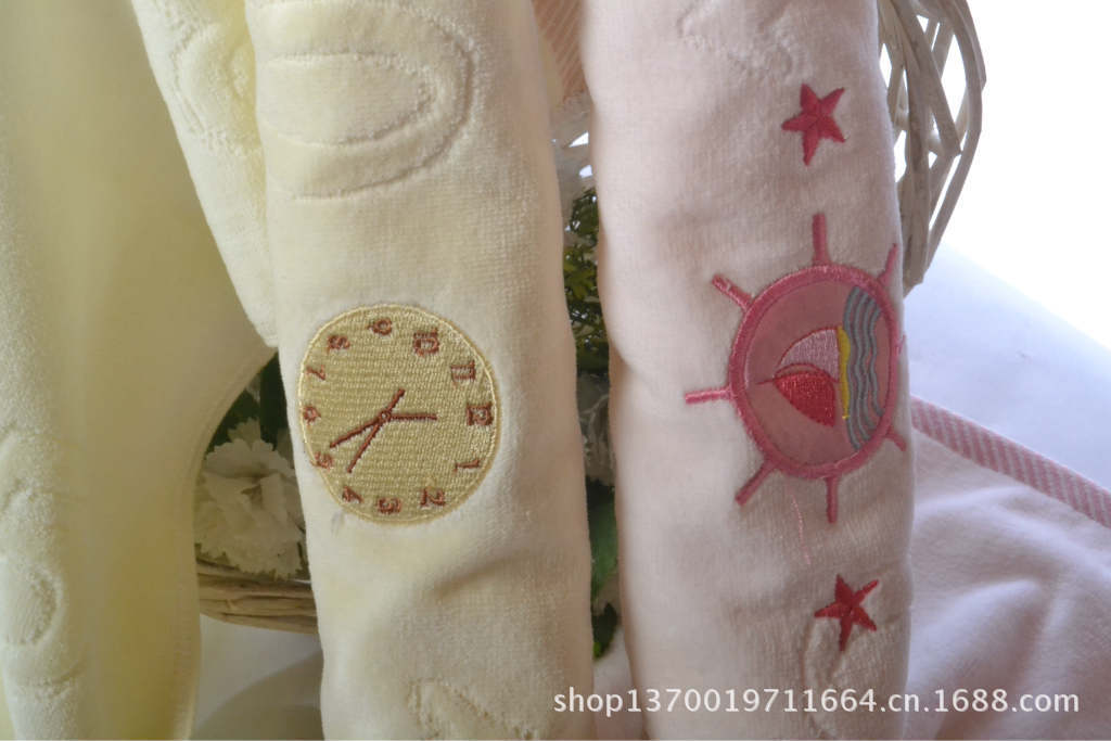纯棉割绒绣花毛巾 批发毛巾