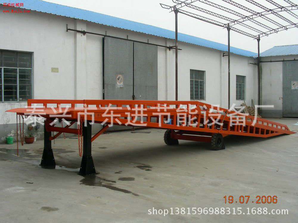 移动式登车桥 (7)