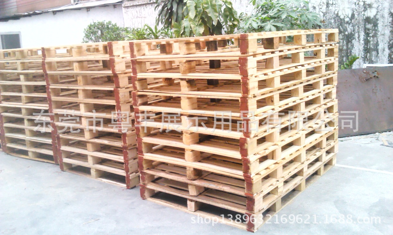 wood pallet 1