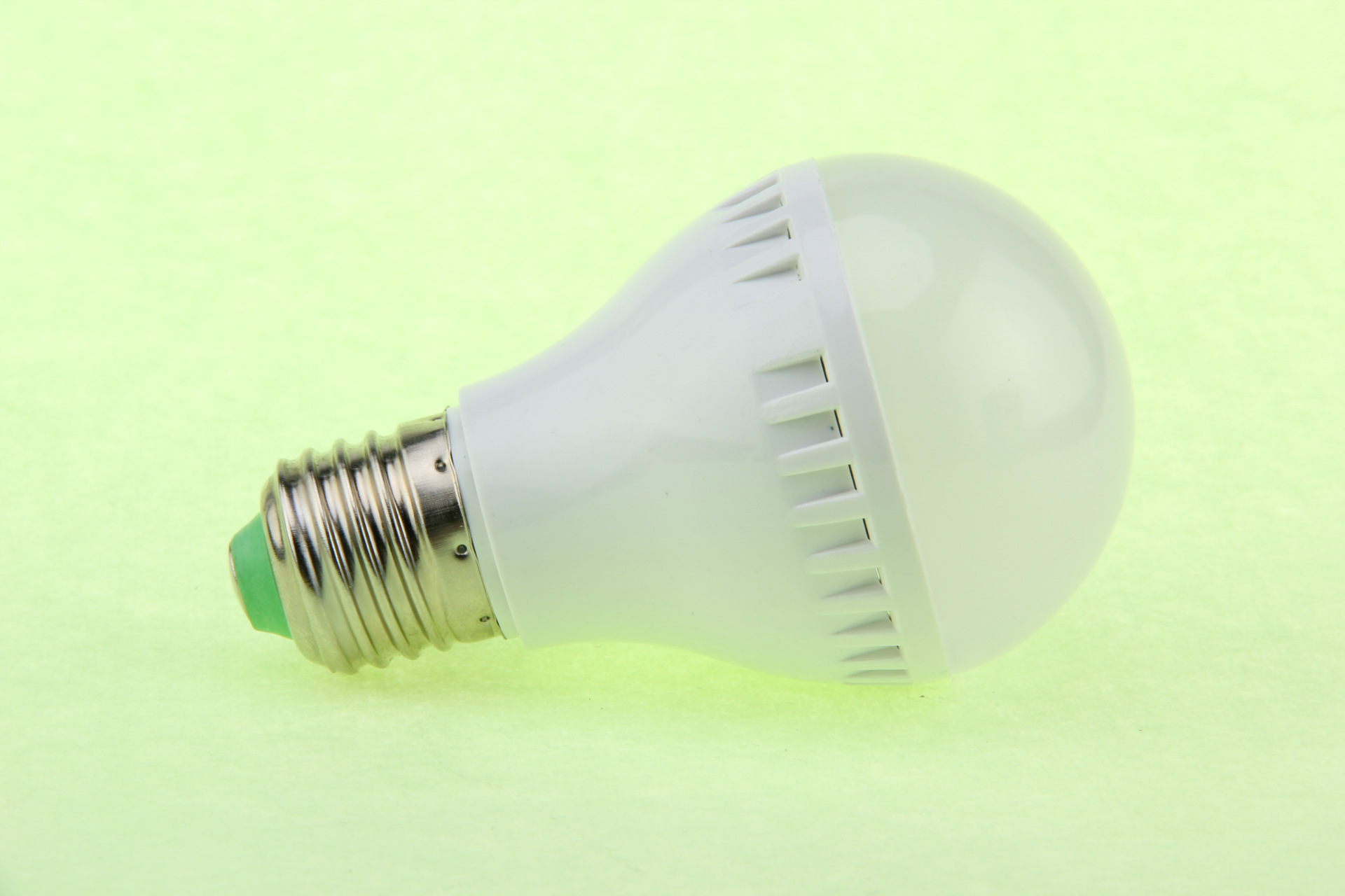 【LED塑料球泡灯 LED散件 节能环保产品 优质