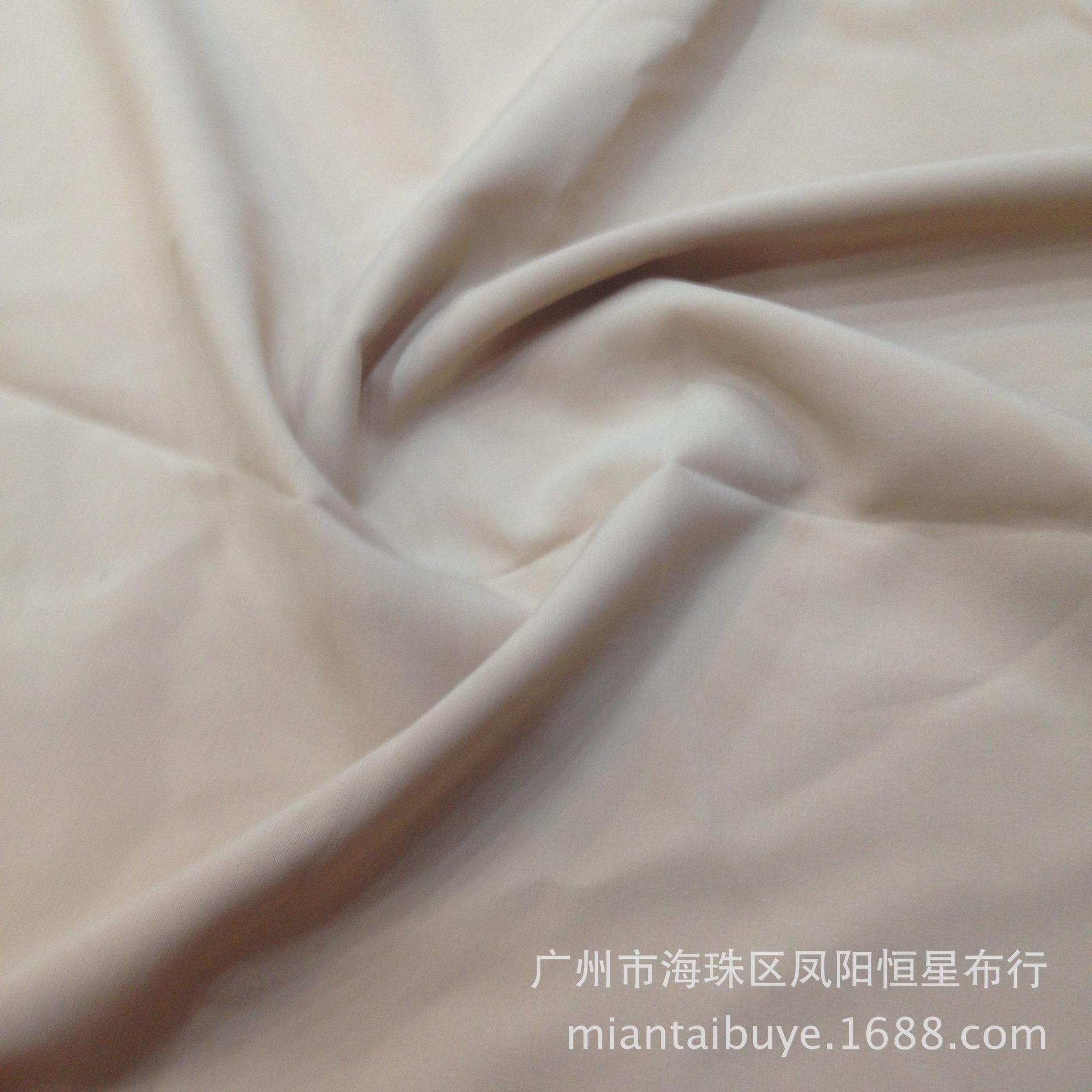 1401 50d涤氨四面弹仿真丝弹力面料 手感柔软 时尚女装面料