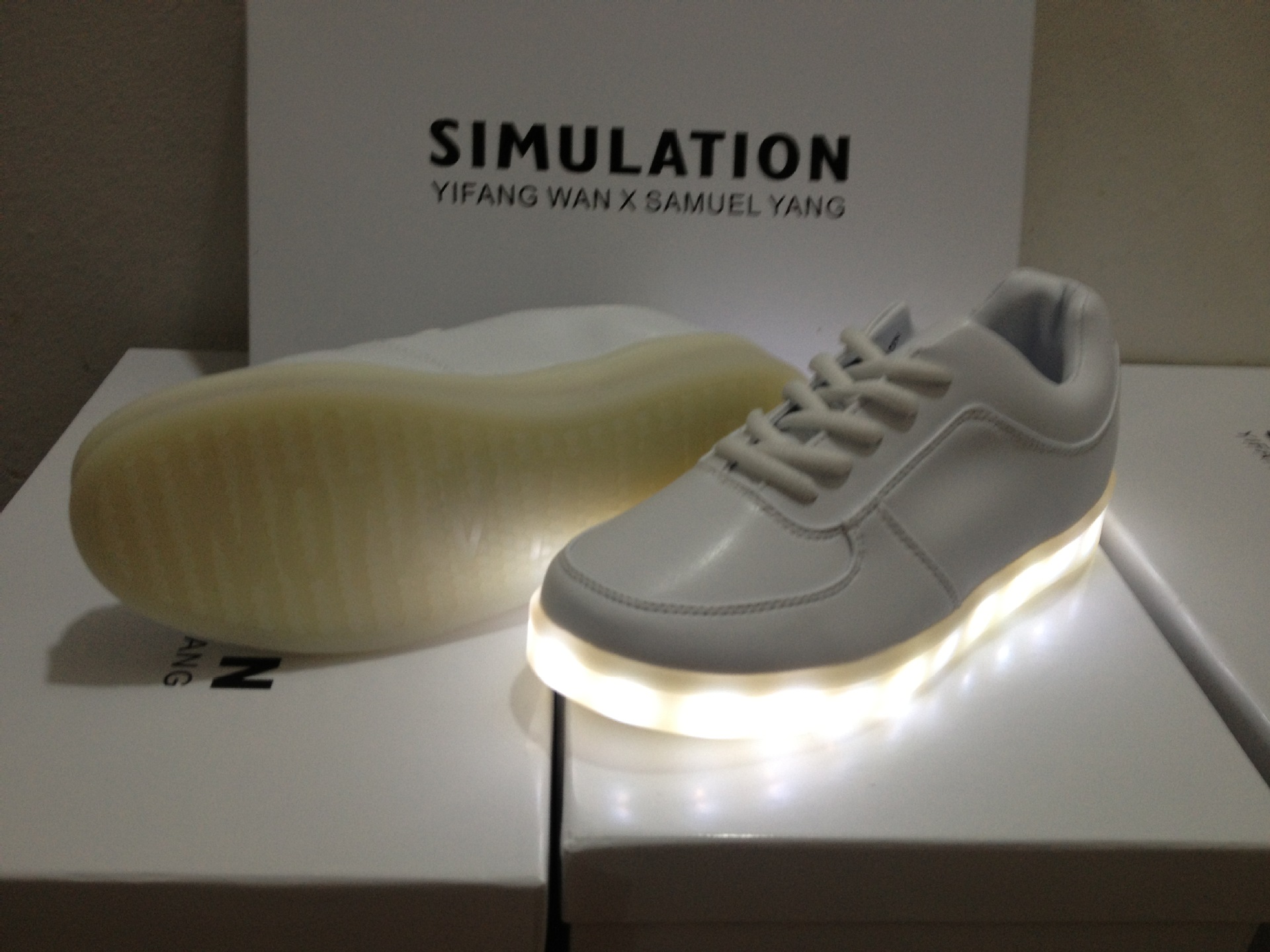 服装加工-容祖儿黄晓明杜海涛同款Simulation