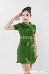 批发新款军旅迷彩女兵演出服绿色军装表演服装一步裙庆典乐鼓服装