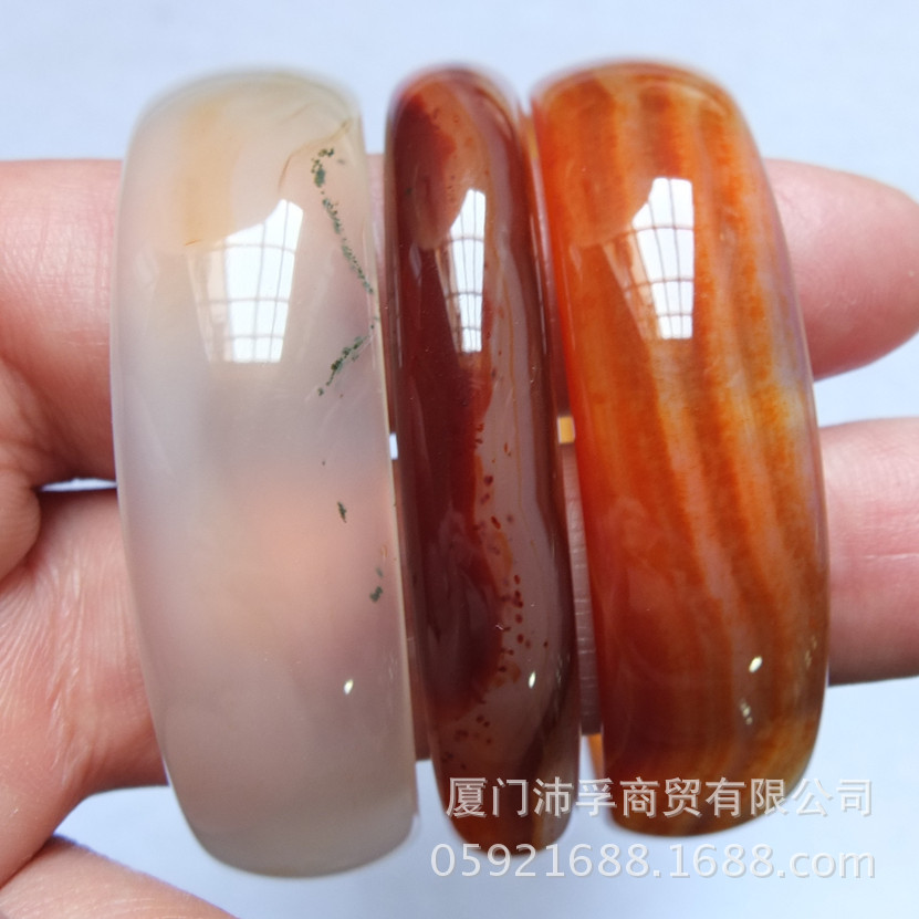 厂家特价供应纯然巴西原 带俏色 带水草玉髓玛瑙手镯小额批发2