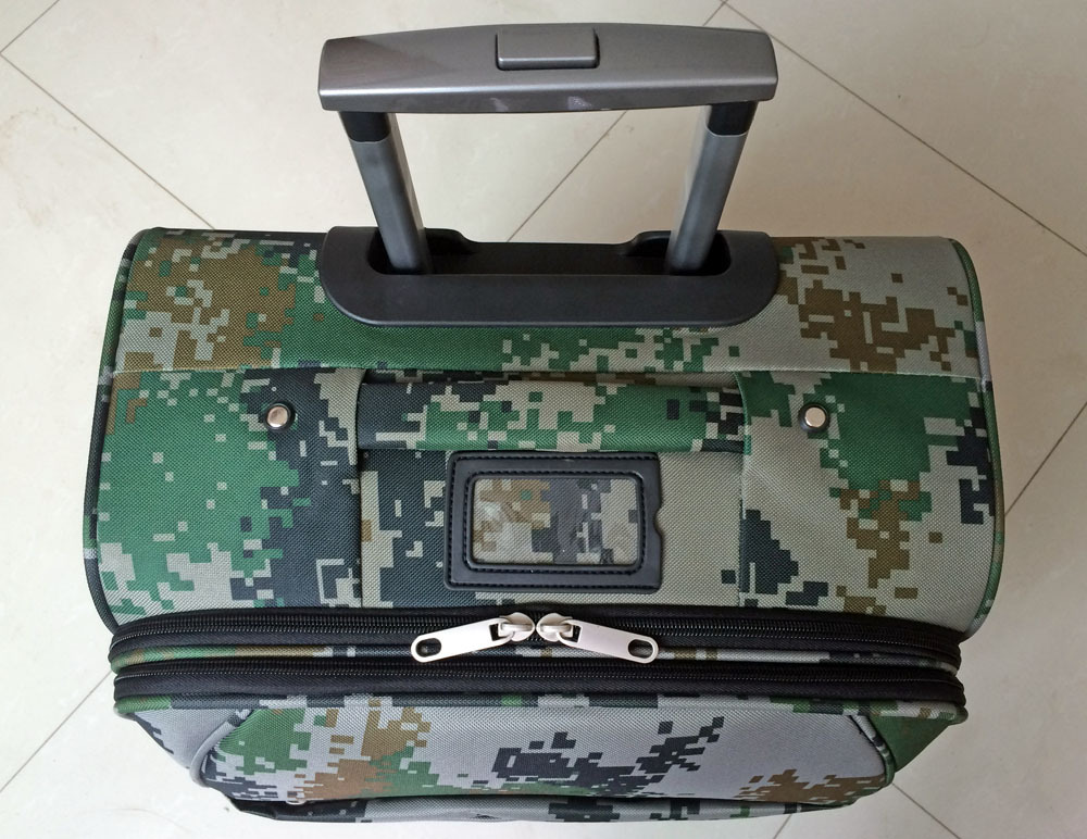 包邮24寸迷彩拉杆旅行箱结实耐用部队行李箱