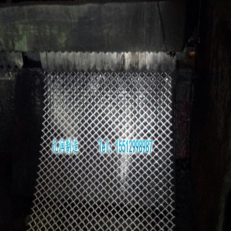 1826892574_1920922400