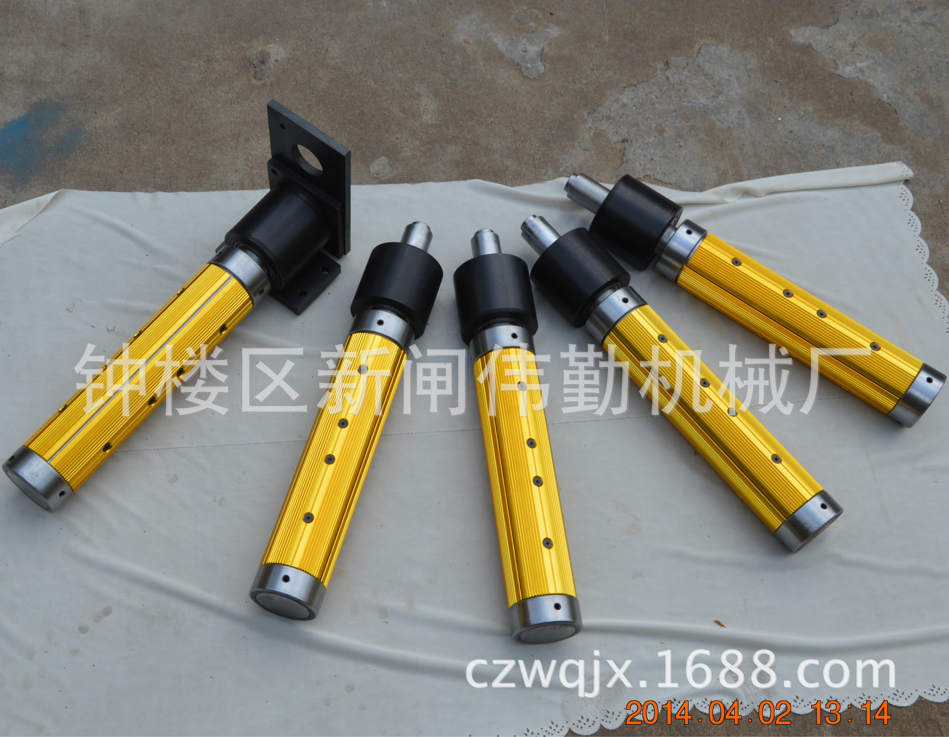 瓦片式气胀轴