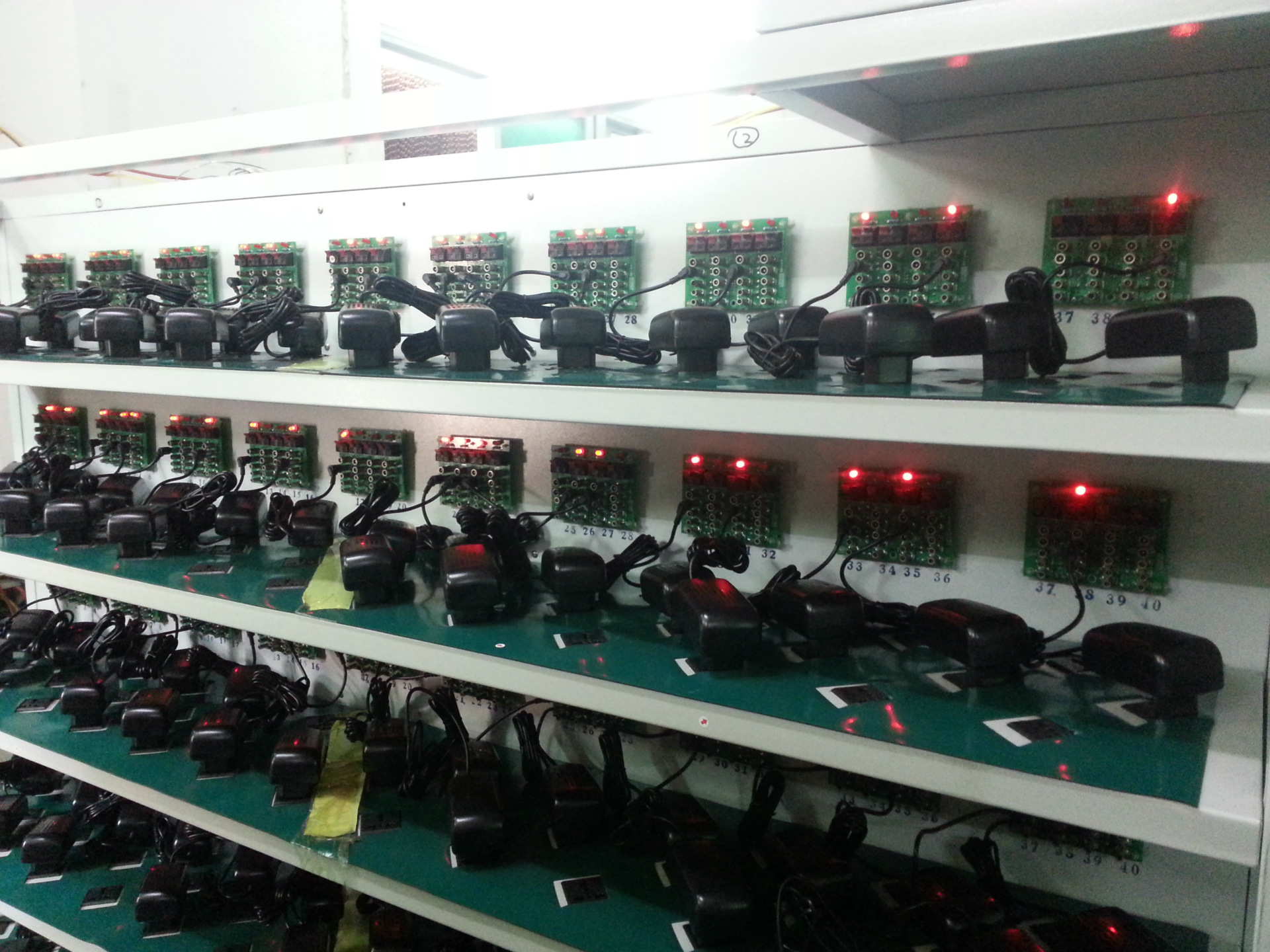 自动化成套控制系统-供应充电器老化车\/开关L