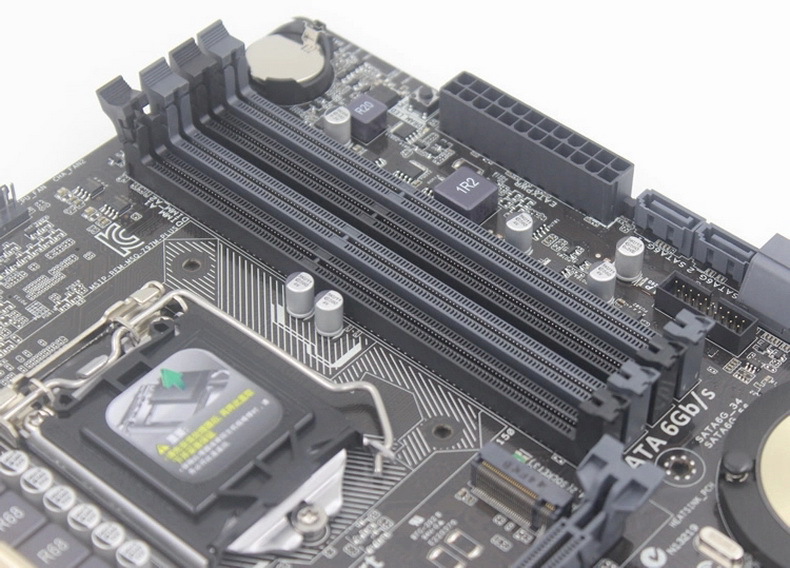 asus/华硕 z97m-plus 高端电脑游戏主板 全固态lga1150针 正品