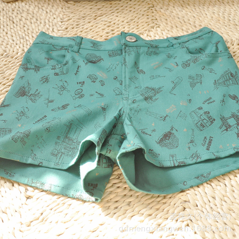 特价。2014年春款<em>短裤</em>优质<em>绿色百搭</em> 个性印花