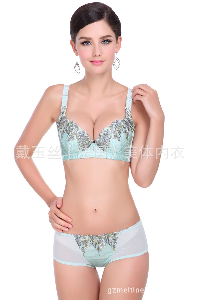 华高贵高档进口材料调整型文型新款<em>聚扰文胸</em>高