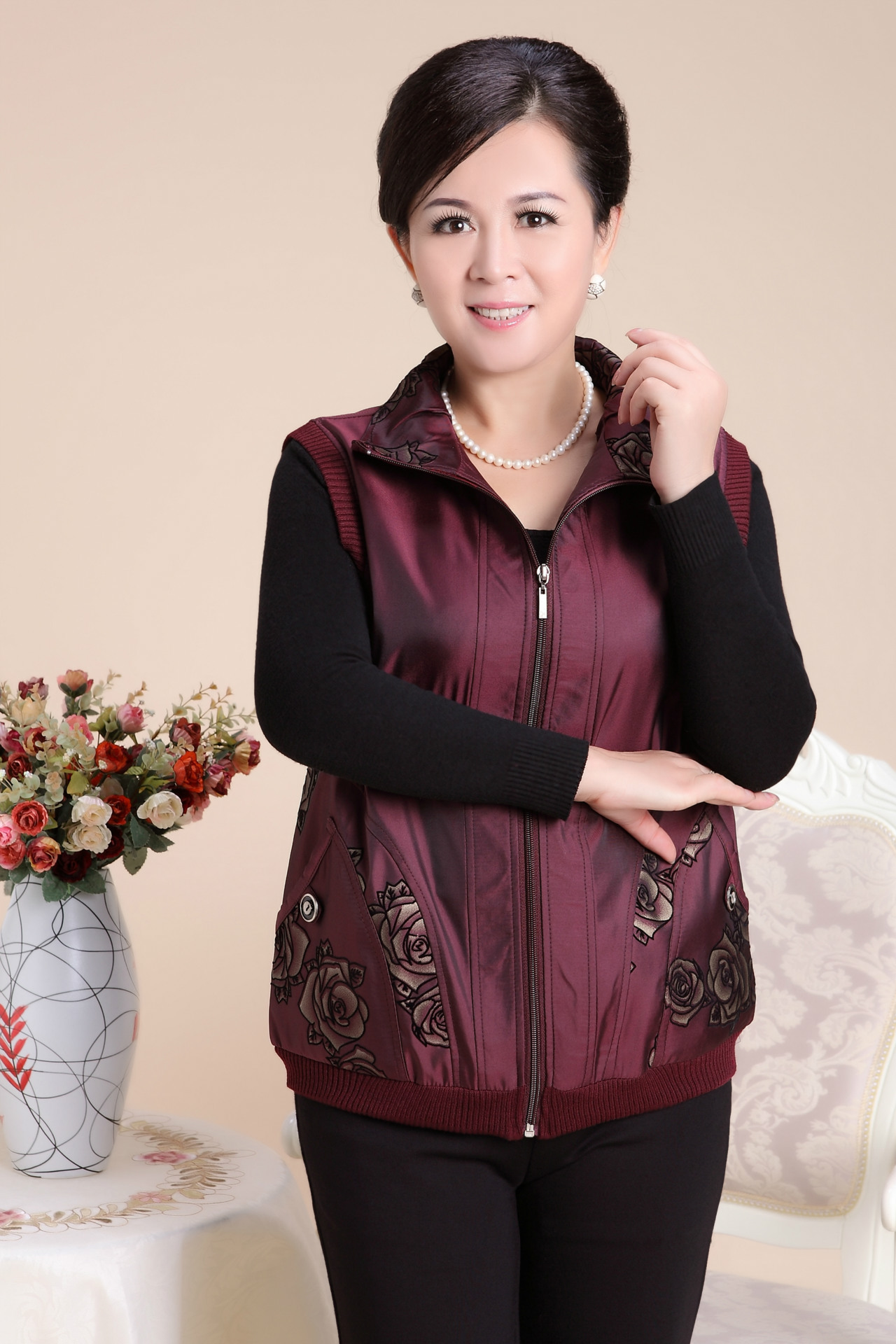 2014<em>中老年妈妈装</em> 玫瑰花<em>马甲外套</em> 图片_高清