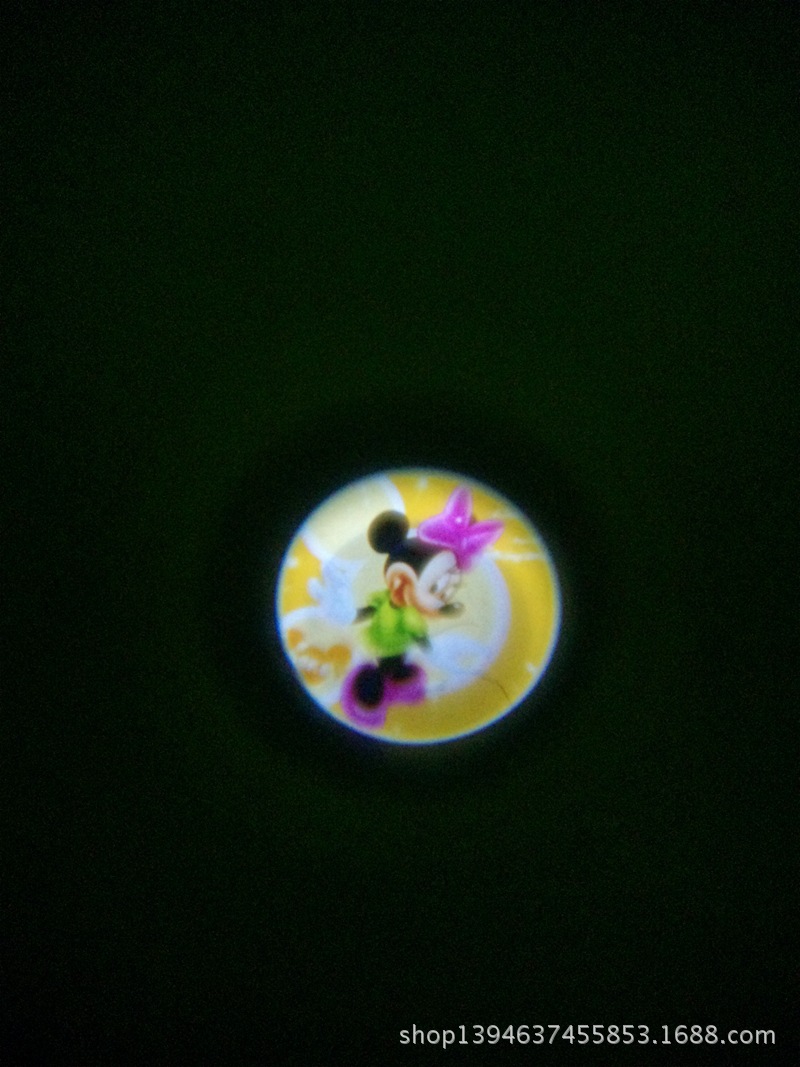 发光玩具-儿童玩具 地摊热卖 小黄人 喜洋洋 熊