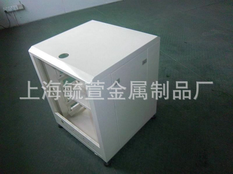 厂家专业生产 防水网络布线机柜 专业网络机柜