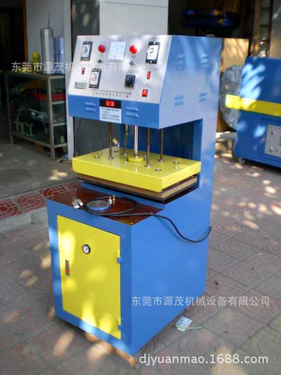 吸塑包装机